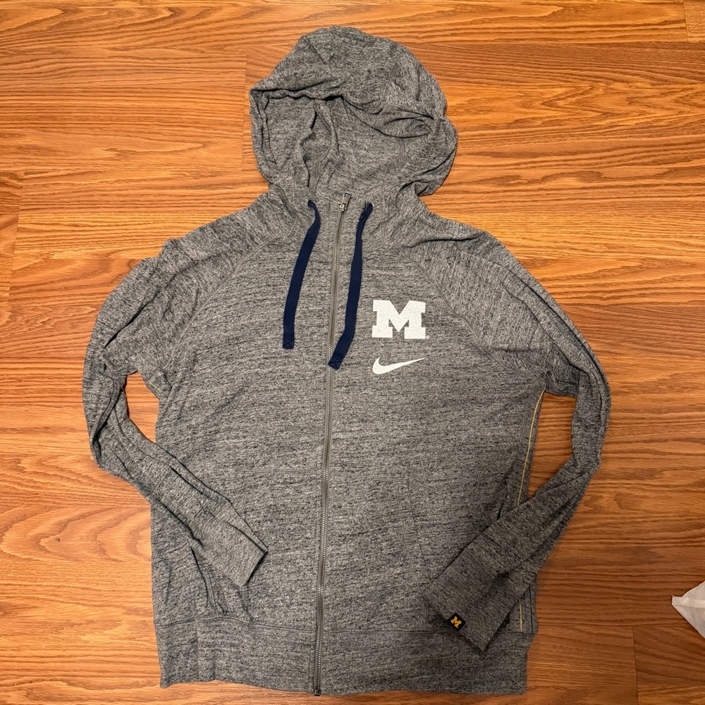 Nike Heather Gray Women’s Zip-Up Hoodie